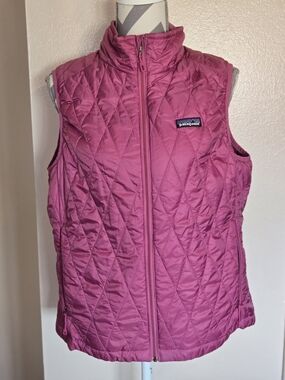 Patagonia Women's Plum/Pink Jacket with Logo Tag